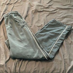 PUMA BOYS SIZE LARGE GRAY GYM ATHLETIC PANTS